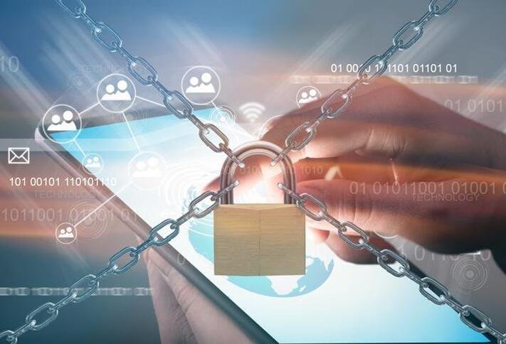 تسرب البيانات… حين يصبح أثرك الرقمي عبئًا