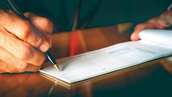 قاعدة التظهير يطهر السند من الدفوع